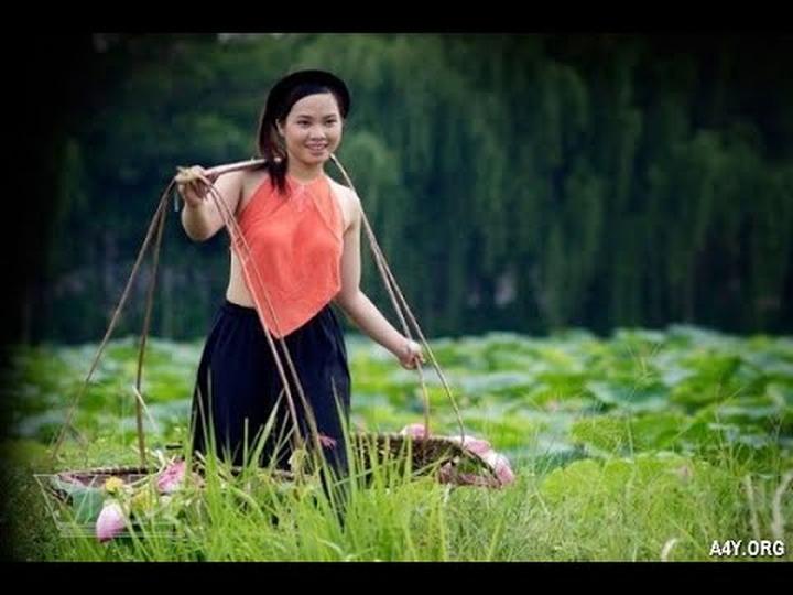 Hotspot Matrix và Nửa thập kỉ trôi qua, Hồ Ngọc Hà diện bikini vẫn cứ 